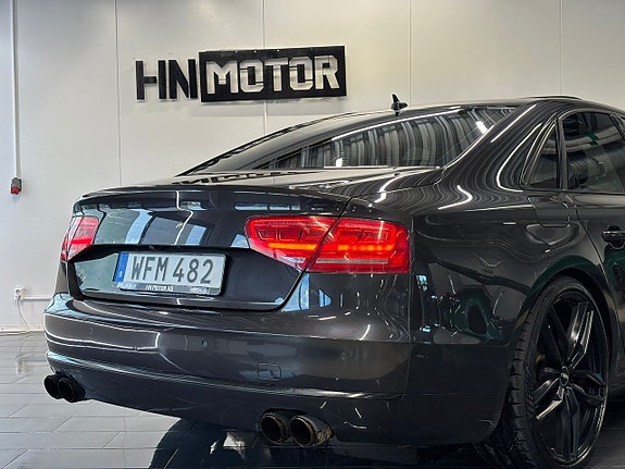 Audi A8 8 of 30
