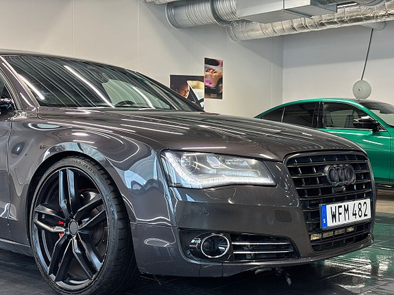 Audi A8 6 of 30