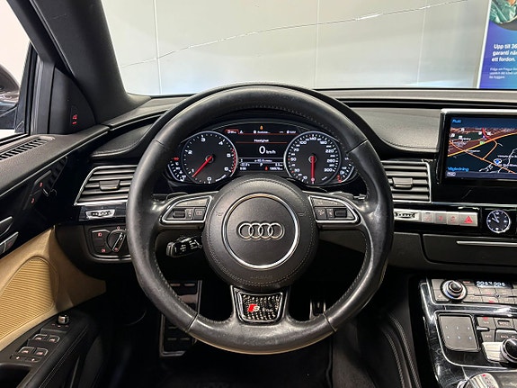 Audi A8 21 of 30
