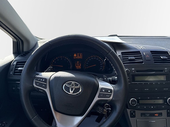 Toyota Avensis 9 of 10
