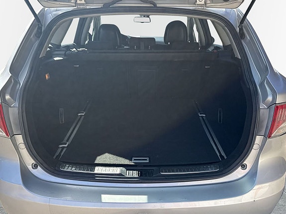 Toyota Avensis 10 of 10