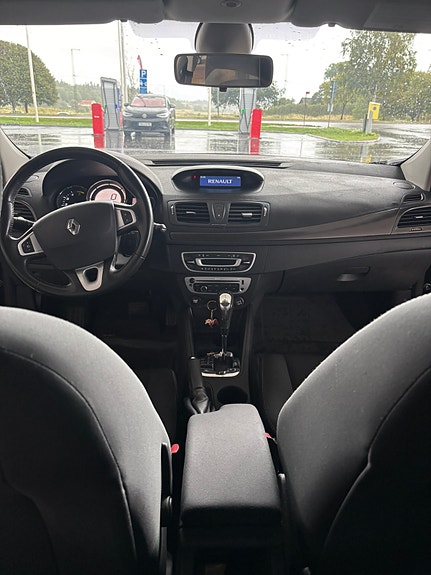 Renault Megane III 4 of 6