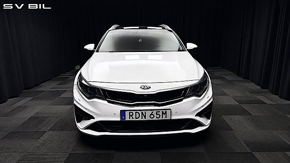 Kia Optima 2 of 30