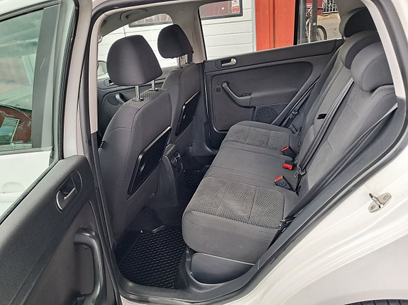Volkswagen Golf Plus 15 of 15