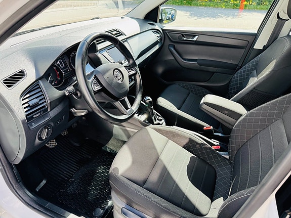 Skoda Fabia 8 of 25