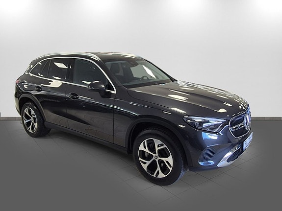 Mercedes-Benz GLC300 de 3 of 14