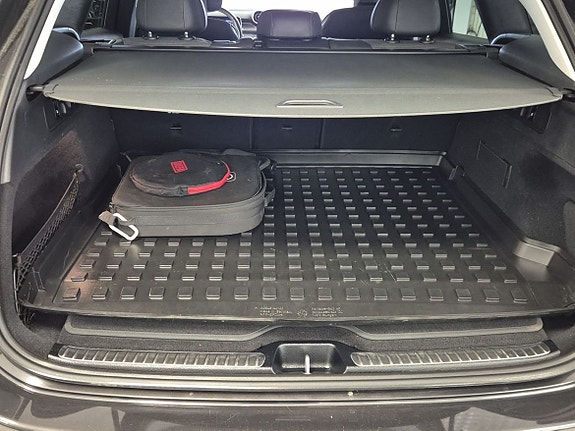 Mercedes-Benz GLC300 de 14 of 14