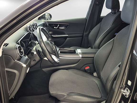 Mercedes-Benz GLC300 de 9 of 14