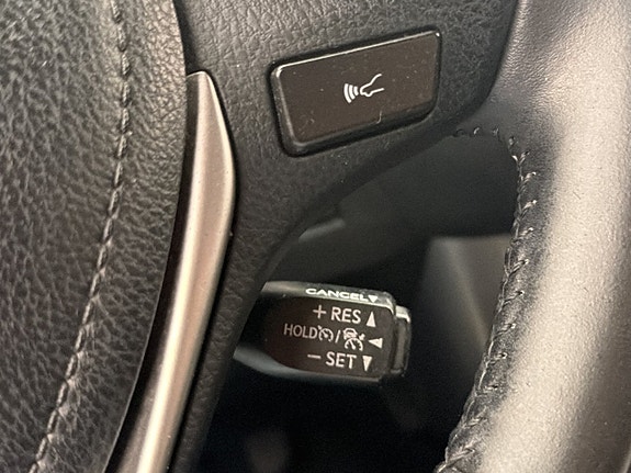 Toyota RAV4 23 of 30