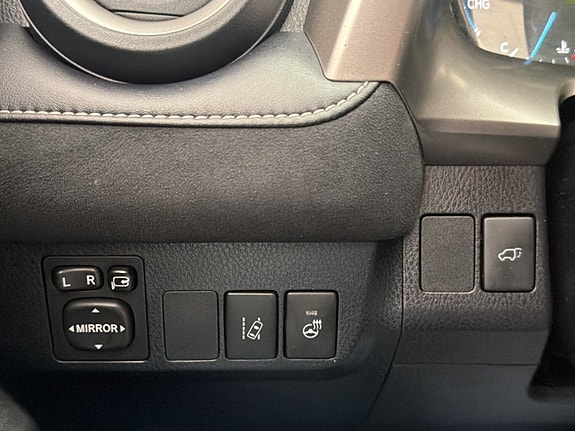 Toyota RAV4 26 of 30