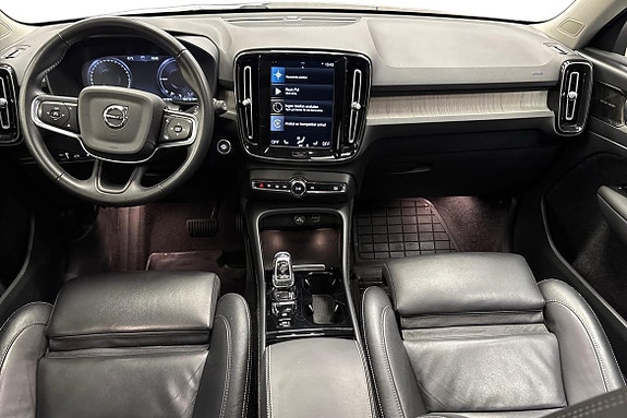 Volvo XC40 9 of 23