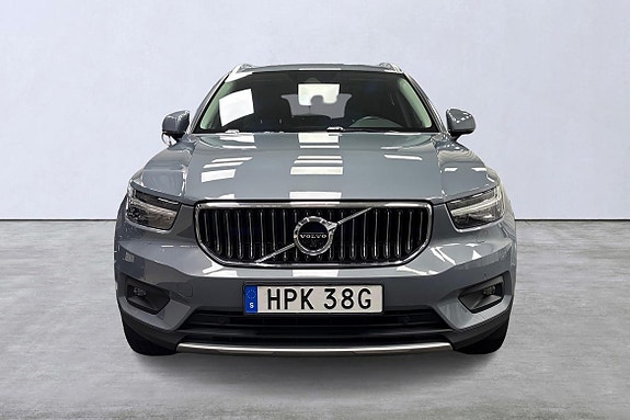 Volvo XC40 7 of 23