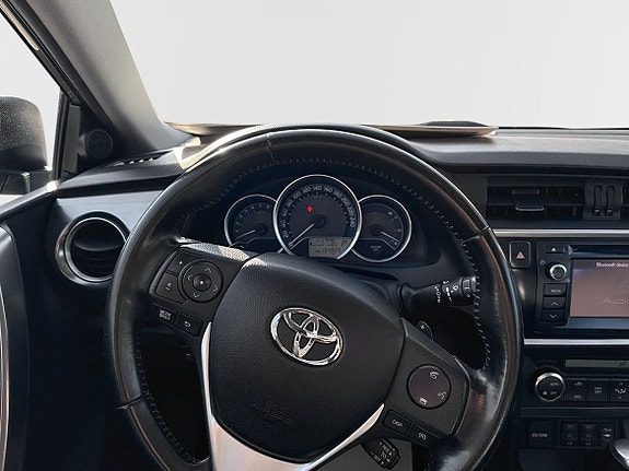 Toyota Auris 9 of 10