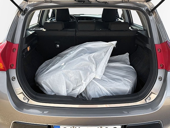 Toyota Auris 10 of 10