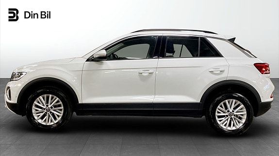 Volkswagen T-Roc 2 of 12