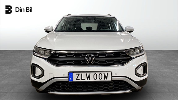 Volkswagen T-Roc 4 of 12