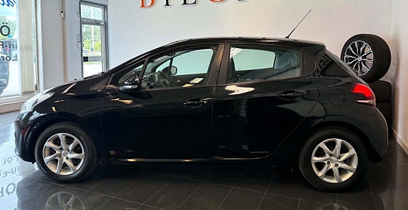 Peugeot 208 6 of 22