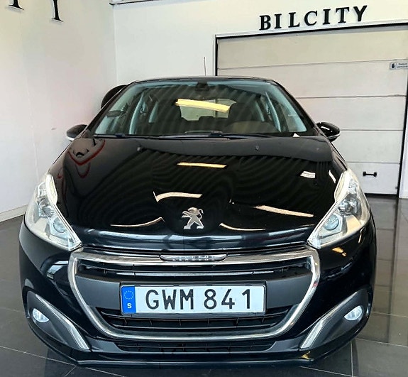 Peugeot 208 8 of 22