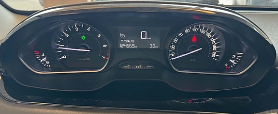 Peugeot 208 18 of 22
