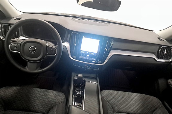 Volvo V60 7 of 18