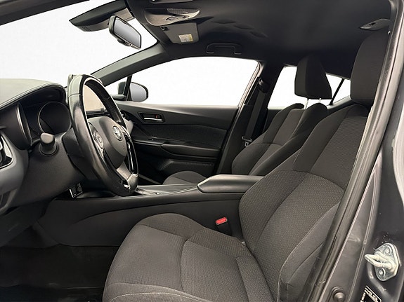 Toyota C-HR 13 of 29