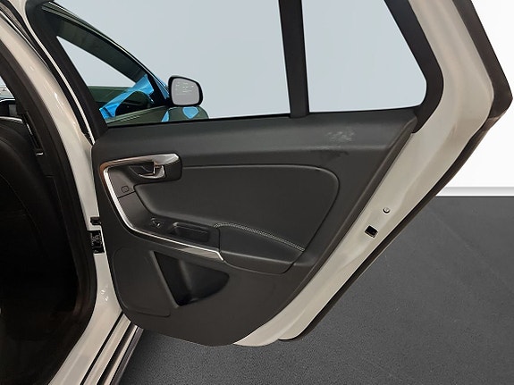 Volvo V60 8 of 10