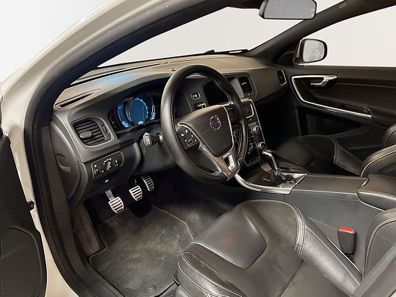 Volvo V60 7 of 10