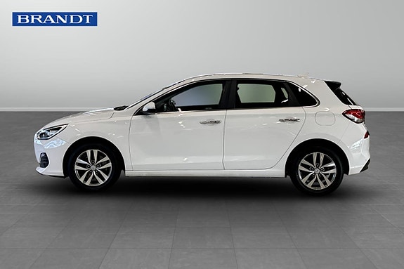 Hyundai i30 2 of 10