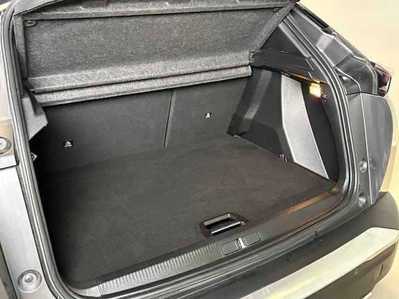 Peugeot 2008 7 of 20