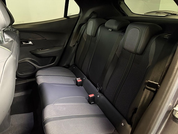 Peugeot 2008 8 of 20