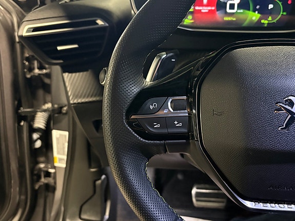 Peugeot 2008 17 of 20