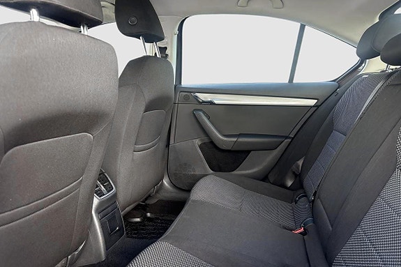 Skoda Octavia 11 of 13