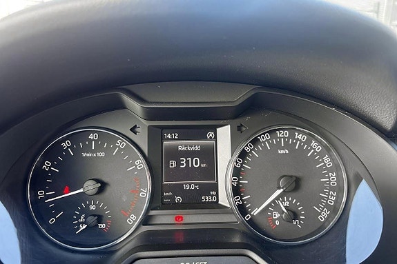 Skoda Octavia 8 of 13
