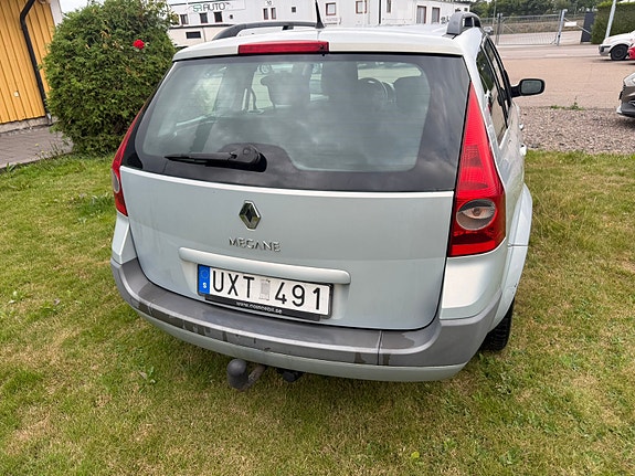 Renault Megane II 3 of 5