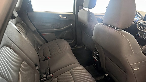 Ford Kuga 5 of 12