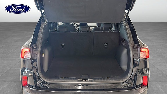 Ford Kuga 10 of 12