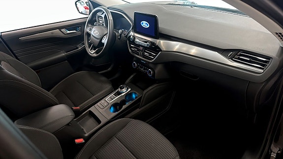 Ford Kuga 3 of 12