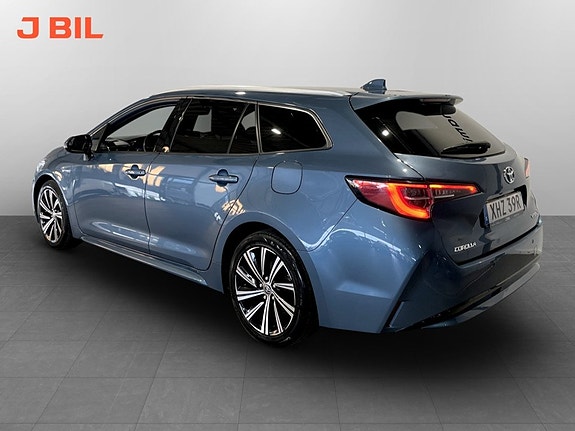 Toyota Corolla 3 of 15