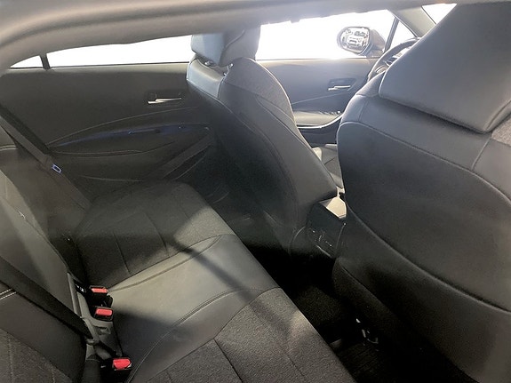 Toyota Corolla 12 of 15
