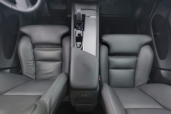 Volvo XC60 9 of 17