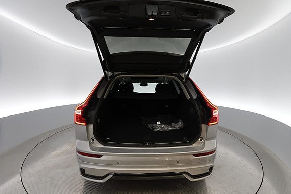 Volvo XC60 15 of 17