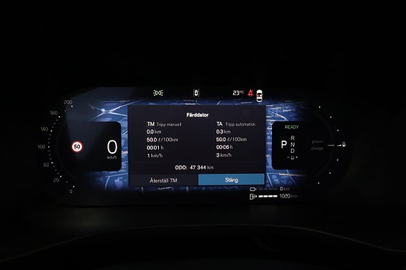 Volvo XC60 11 of 17
