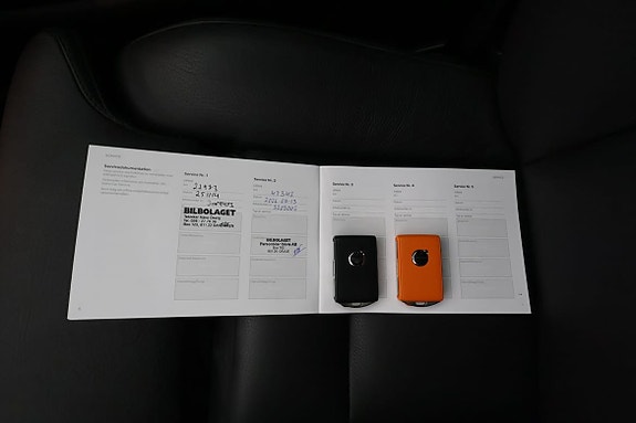 Volvo XC60 16 of 17