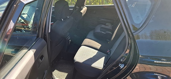 Kia Ceed 4 of 4