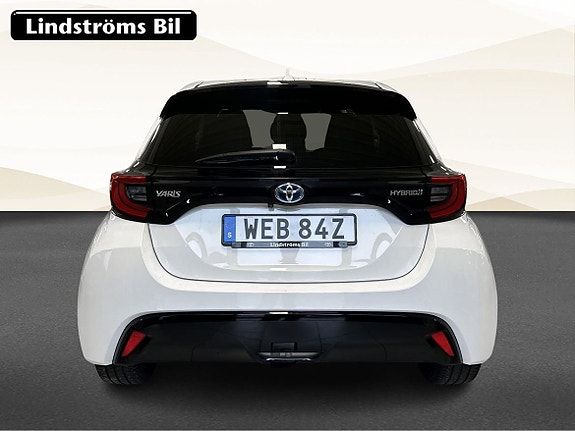 Toyota Yaris 8 of 19