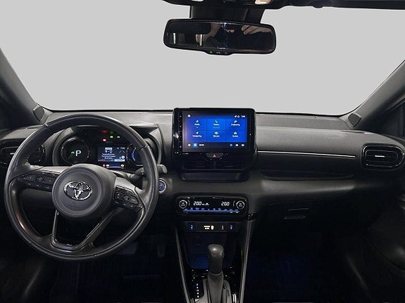 Toyota Yaris 12 of 19