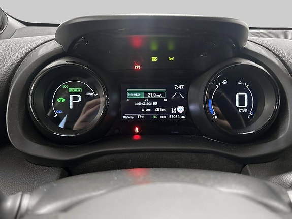 Toyota Yaris 15 of 19