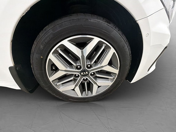 Kia Optima 10 of 30