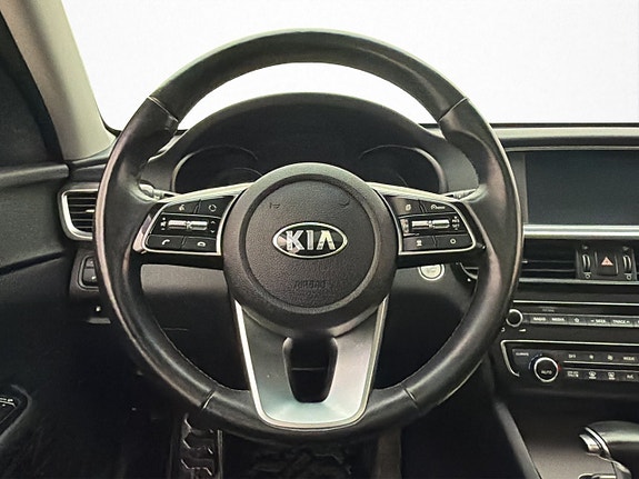 Kia Optima 25 of 30