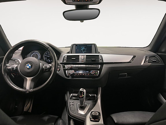 BMW 118i 11 of 26